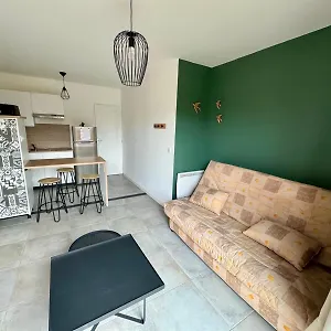  Appartement Avec Extérieur Ombragé
