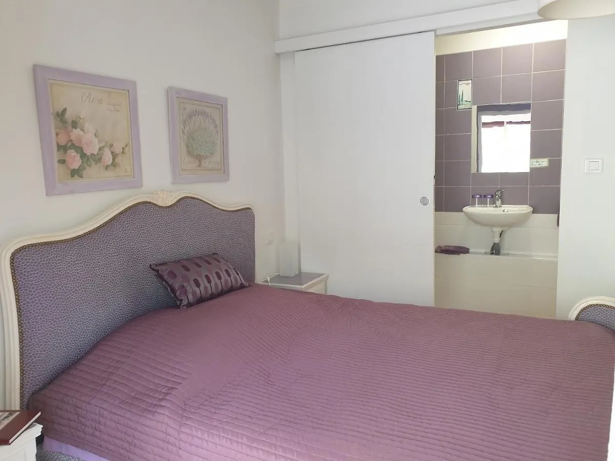 Apartment Pause Couleur Lavandula Roussas